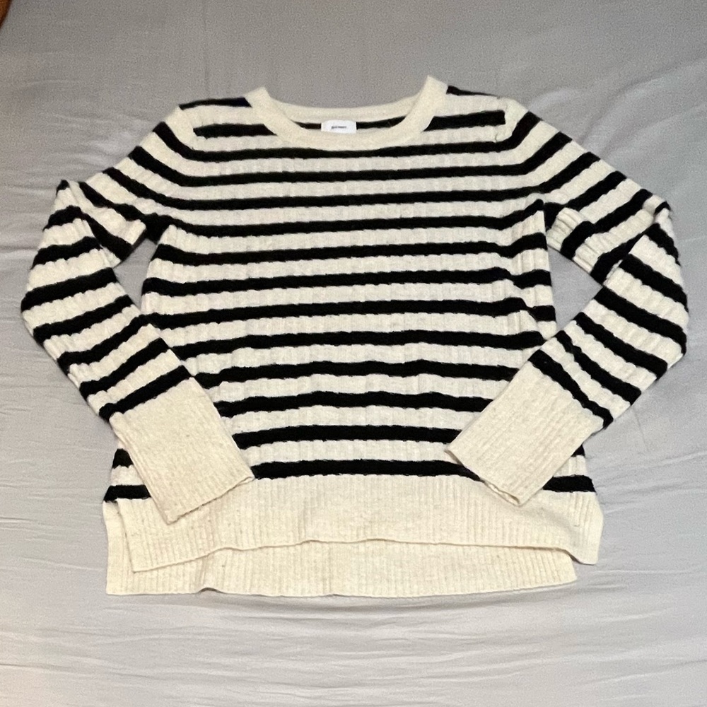 Old navy womens sweater